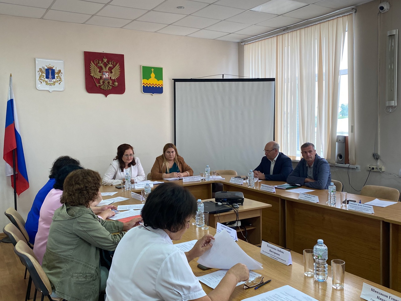 В Сурском районе, в ходе проведения «Социального десанта», а также в рамках реализации национального проекта «Активная и продолжительная жизнь», состоялось очередное заседание Совета по демографической и семейной политике..