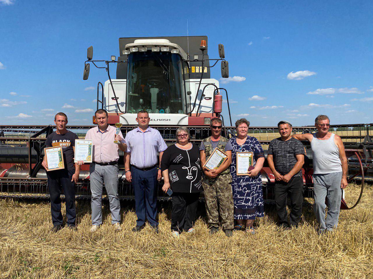 Сурский район намолотил 100 тысяч тонн зерна!.