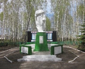 Памятник «Павшим Героям в Великую Отечественную войну».