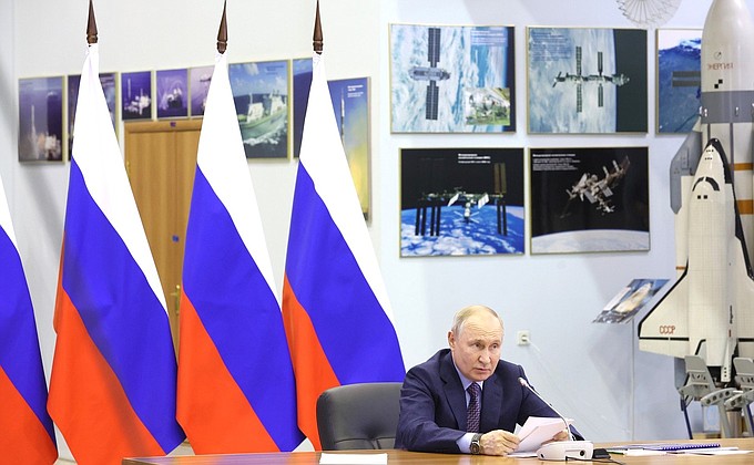 Совещание по вопросам развития космической отрасли. Совещание по вопросам развития космической отрасли.