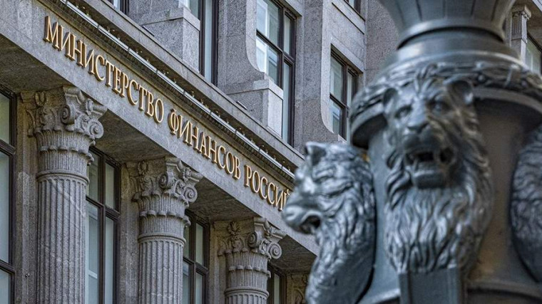 Недвижимость чиновников-коррупционеров предложили выставлять на аукцион. Недвижимость чиновников-коррупционеров предложили выставлять на аукцион.